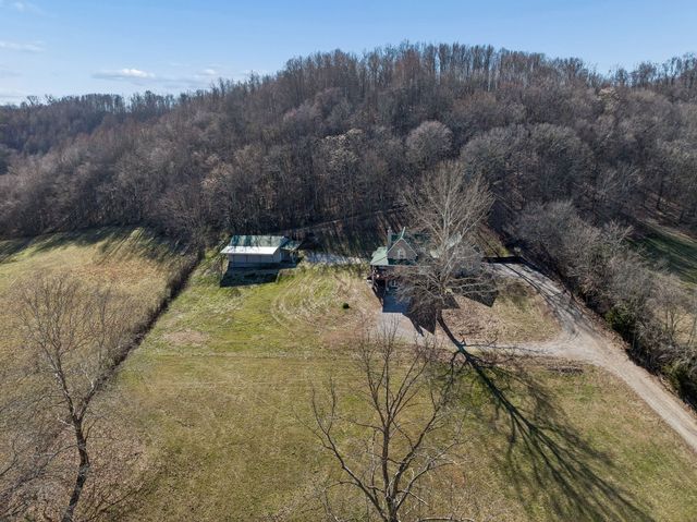 1909 Evergreen Rd, Thompsons Station, TN 37179