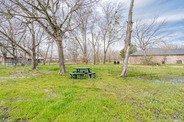 305 E Church Street, Crandall, TX 75114