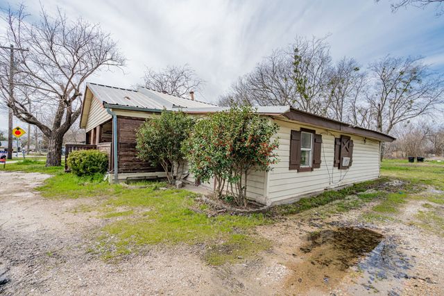 305 E Church Street, Crandall, TX 75114