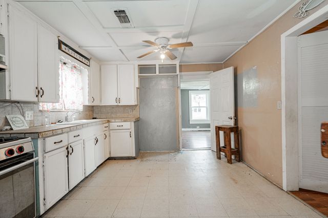 305 E Church Street, Crandall, TX 75114