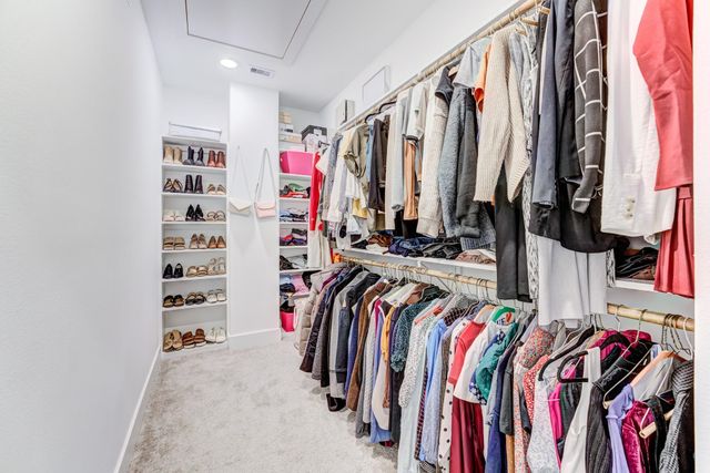 107 W Whitney Street E, Houston, TX 77018