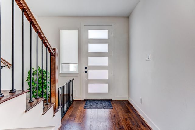 107 W Whitney Street E, Houston, TX 77018