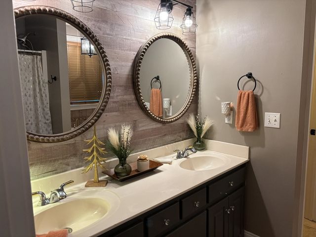 630 Claystone Drive, Inman, SC 29349