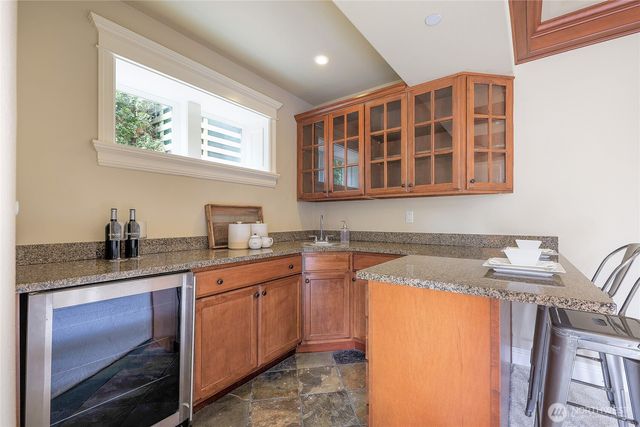 7661 NE 14th Street, Medina, WA 98039