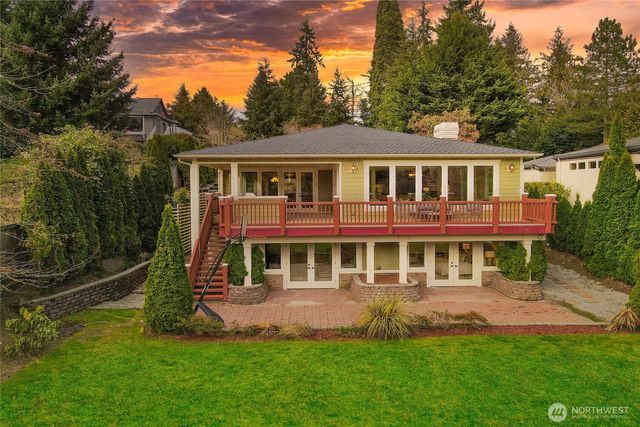 7661 NE 14th Street, Medina, WA 98039