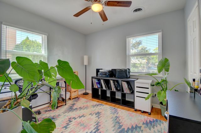 500 VALVERDE Drive SE, Albuquerque, NM 87108