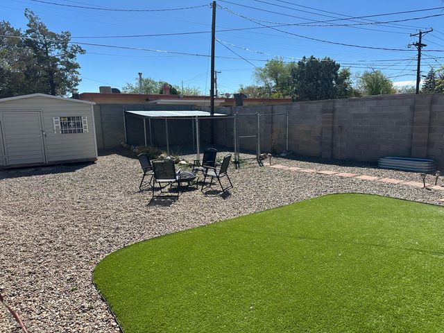 500 VALVERDE Drive SE, Albuquerque, NM 87108