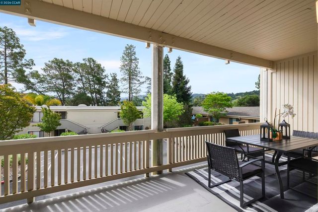 1832 Golden Rain 6, Walnut Creek, CA 94595