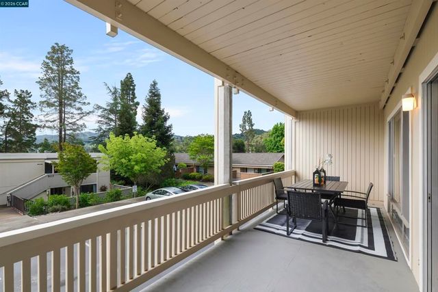 1832 Golden Rain 6, Walnut Creek, CA 94595