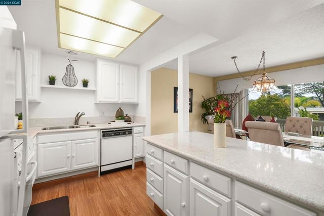 1832 Golden Rain 6, Walnut Creek, CA 94595