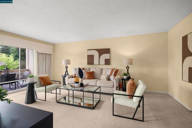 1832 Golden Rain 6, Walnut Creek, CA 94595