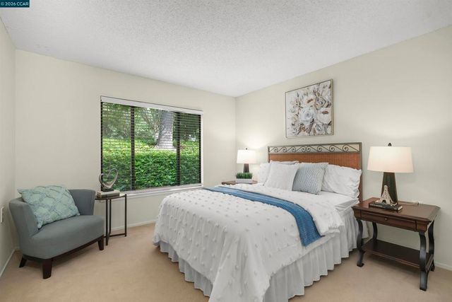 1832 Golden Rain 6, Walnut Creek, CA 94595