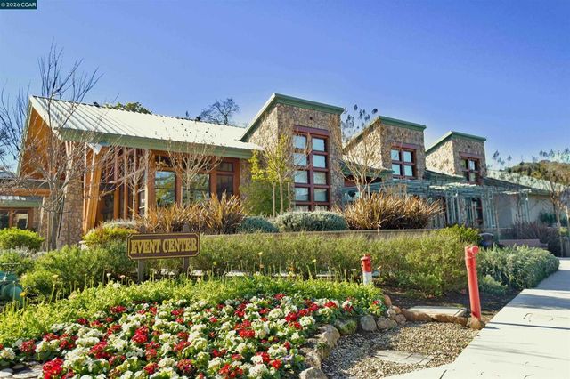 1832 Golden Rain 6, Walnut Creek, CA 94595