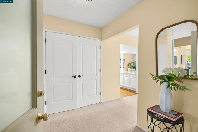 1832 Golden Rain 6, Walnut Creek, CA 94595