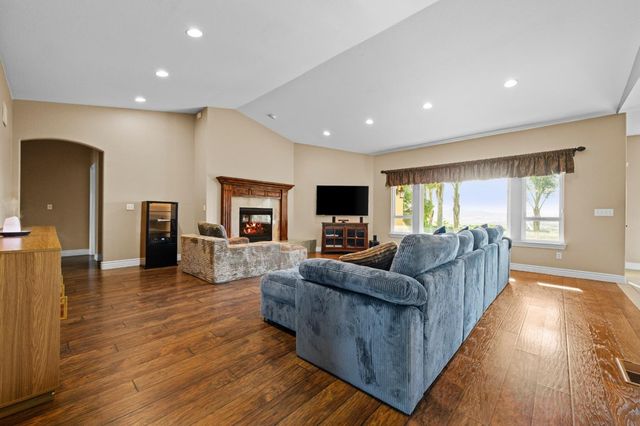 303 Taryn Court, Hollister, CA 95023