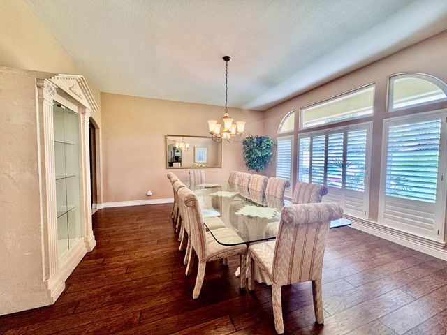 303 Taryn Court, Hollister, CA 95023