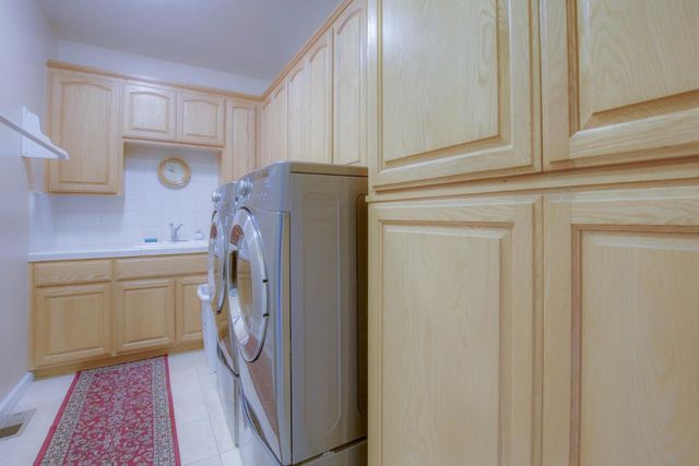 303 Taryn Court, Hollister, CA 95023
