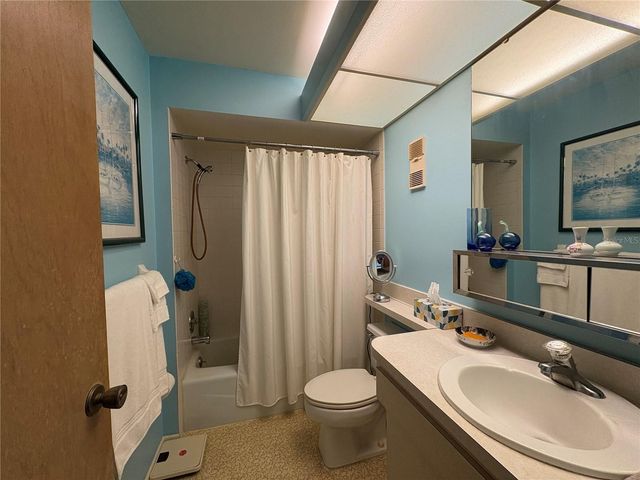 7214 CLOISTER DRIVE 7214, Sarasota, FL 34231