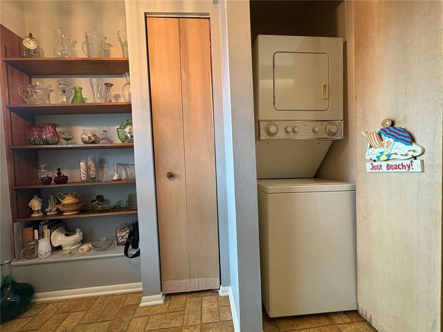 7214 CLOISTER DRIVE 7214, Sarasota, FL 34231