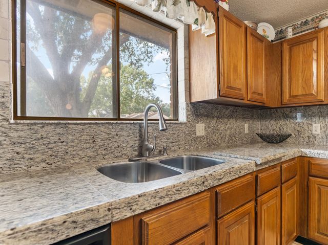 4 Abalone Street, Bay City, TX 77414