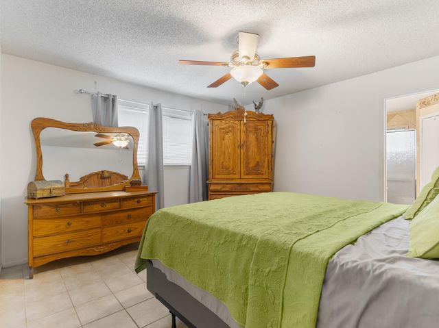 4 Abalone Street, Bay City, TX 77414