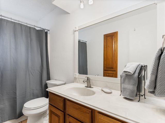 4 Abalone Street, Bay City, TX 77414