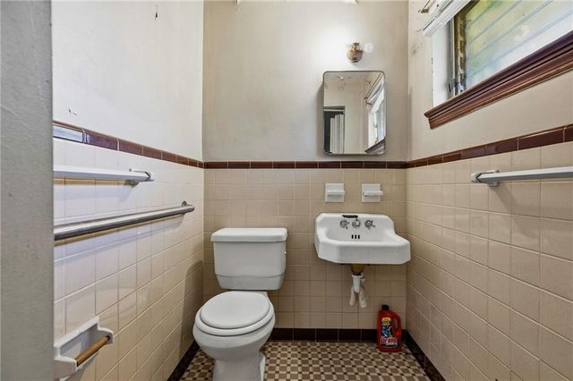 1949 Capri Drive, Decatur, GA 30032