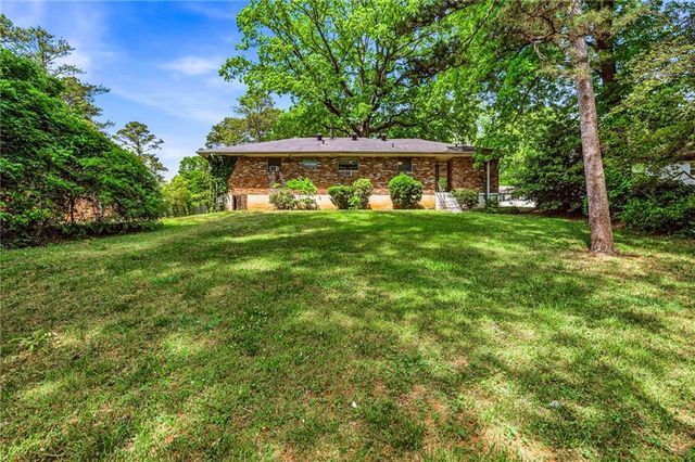 1949 Capri Drive, Decatur, GA 30032