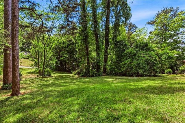 1949 Capri Drive, Decatur, GA 30032