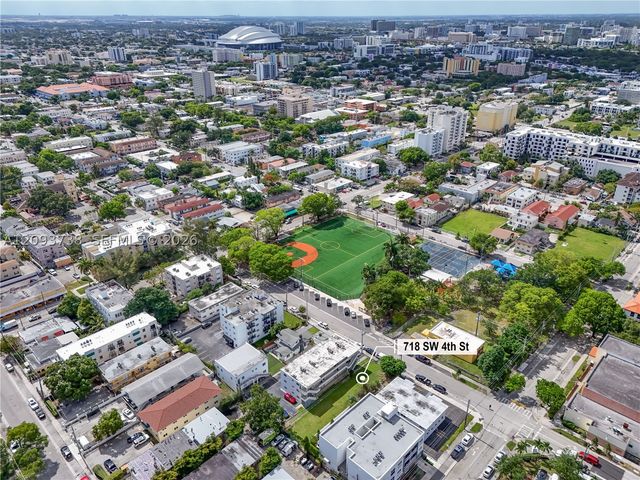 718 SW 4th St, Miami, FL 33130