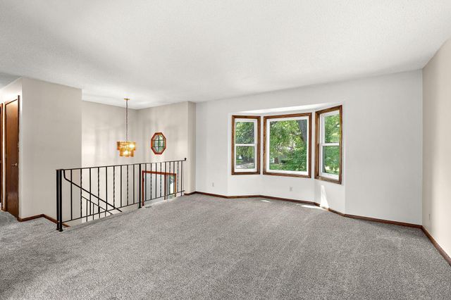 1033 121st Lane NW, Coon Rapids, MN 55448