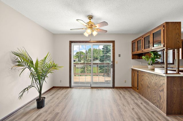1033 121st Lane NW, Coon Rapids, MN 55448