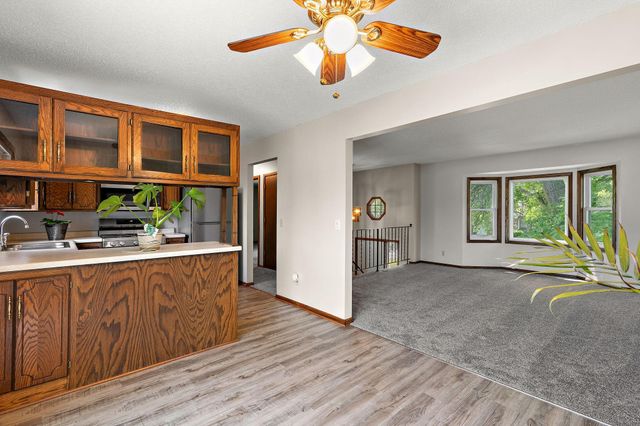 1033 121st Lane NW, Coon Rapids, MN 55448