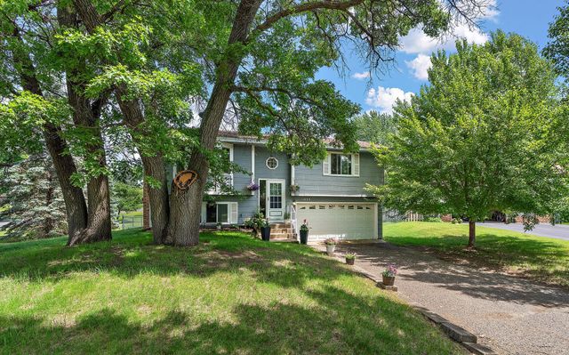 1033 121st Lane NW, Coon Rapids, MN 55448