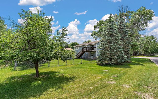 1033 121st Lane NW, Coon Rapids, MN 55448
