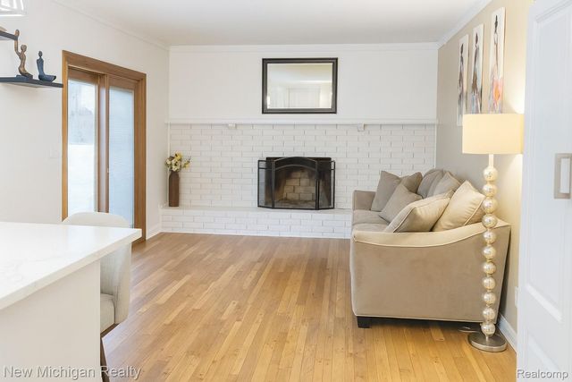 1804 Baldwin Court, Trenton, MI 48183