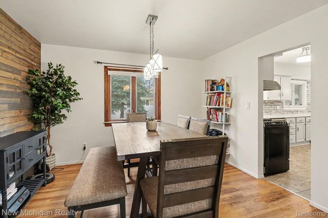 1804 Baldwin Court, Trenton, MI 48183