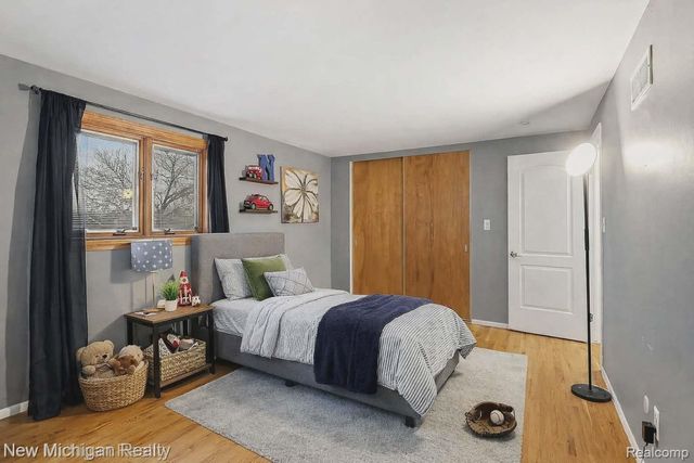 1804 Baldwin Court, Trenton, MI 48183