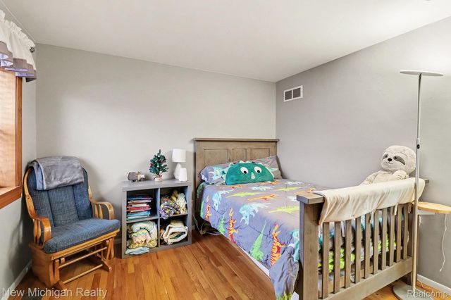 1804 Baldwin Court, Trenton, MI 48183