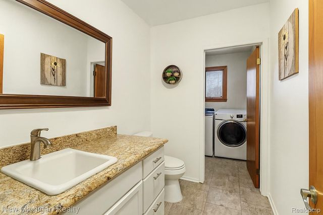 1804 Baldwin Court, Trenton, MI 48183