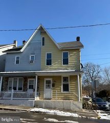 236 N PINE ST, Tremont, PA 17981