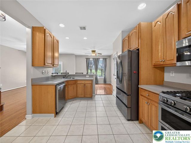 4312 Creek Road, South Whitehall Twp, PA 18104
