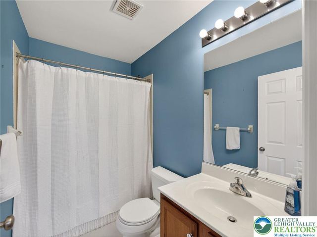 4312 Creek Road, South Whitehall Twp, PA 18104