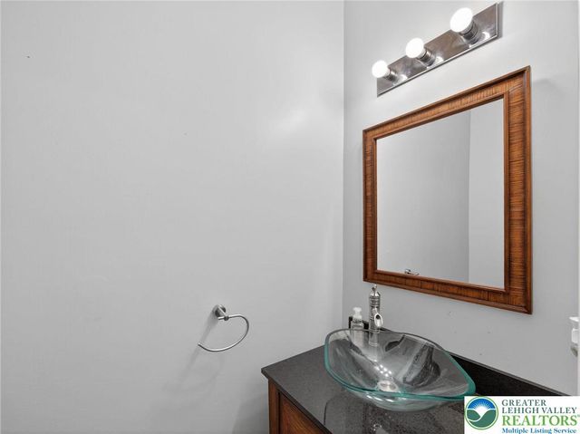 4312 Creek Road, South Whitehall Twp, PA 18104