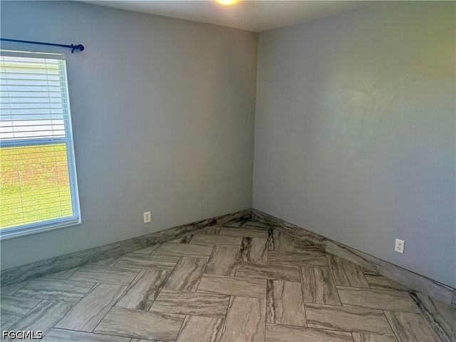 2204 Nelson RD N, Cape Coral, FL 33993
