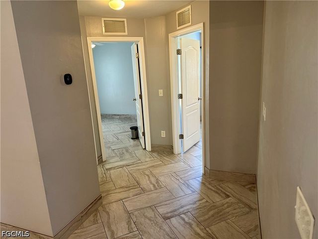 2204 Nelson RD N, Cape Coral, FL 33993