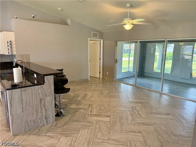 2204 Nelson RD N, Cape Coral, FL 33993