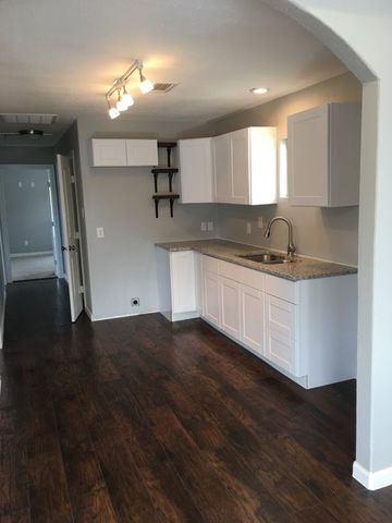 4027 Puget Street, Dallas, TX 75212