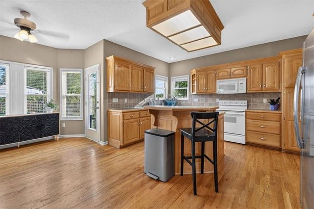 420 Shannon Avenue, Smithville, MO 64089
