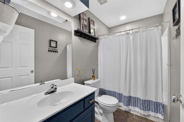 420 Shannon Avenue, Smithville, MO 64089